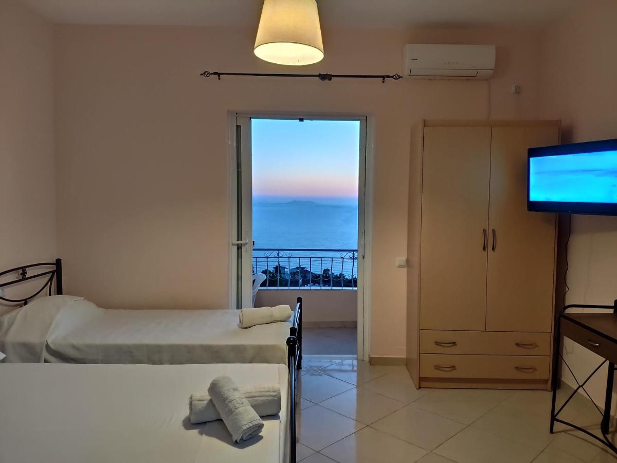 Let Rooms Lukova Exterior foto