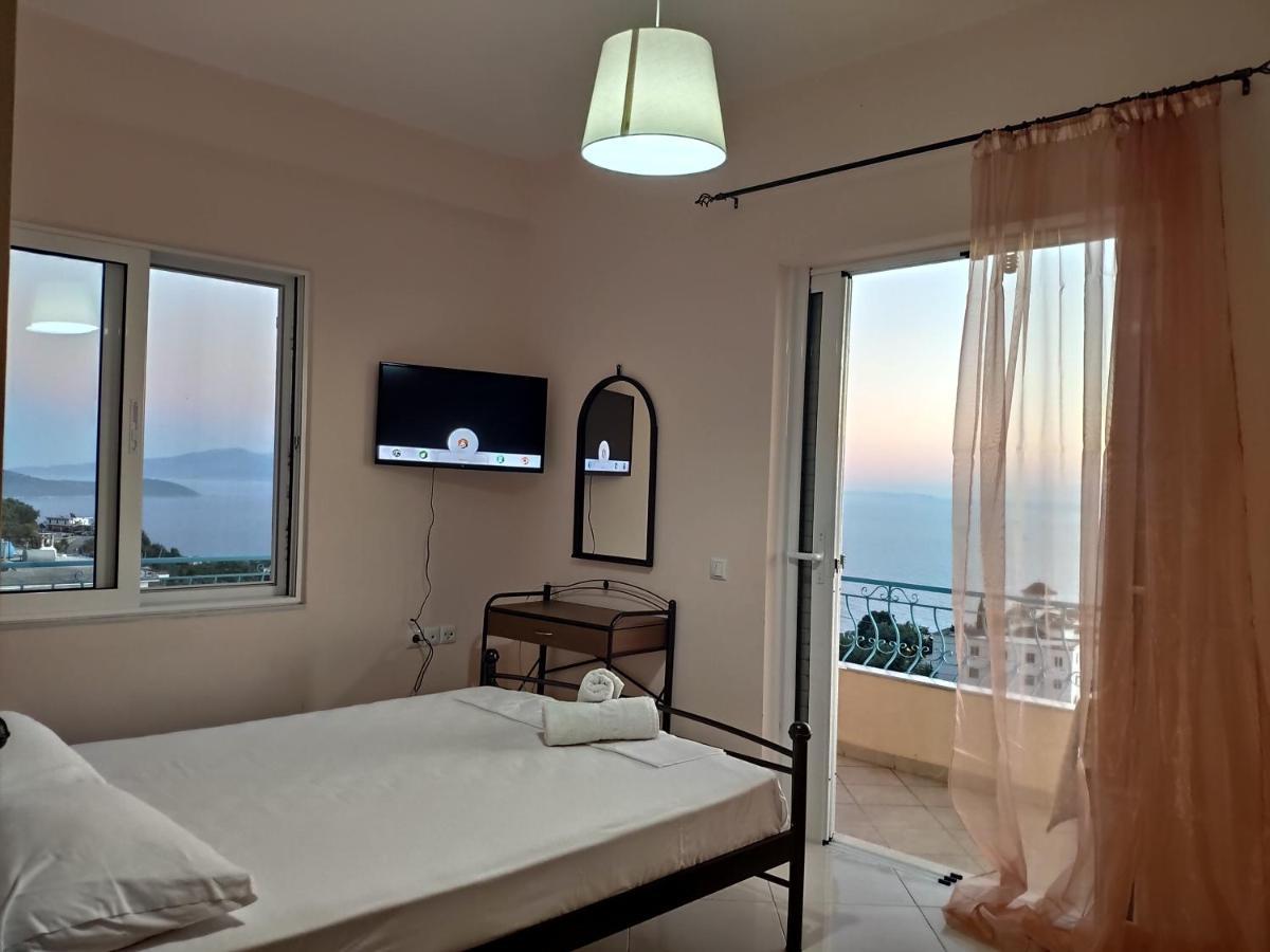 Let Rooms Lukova Exterior foto