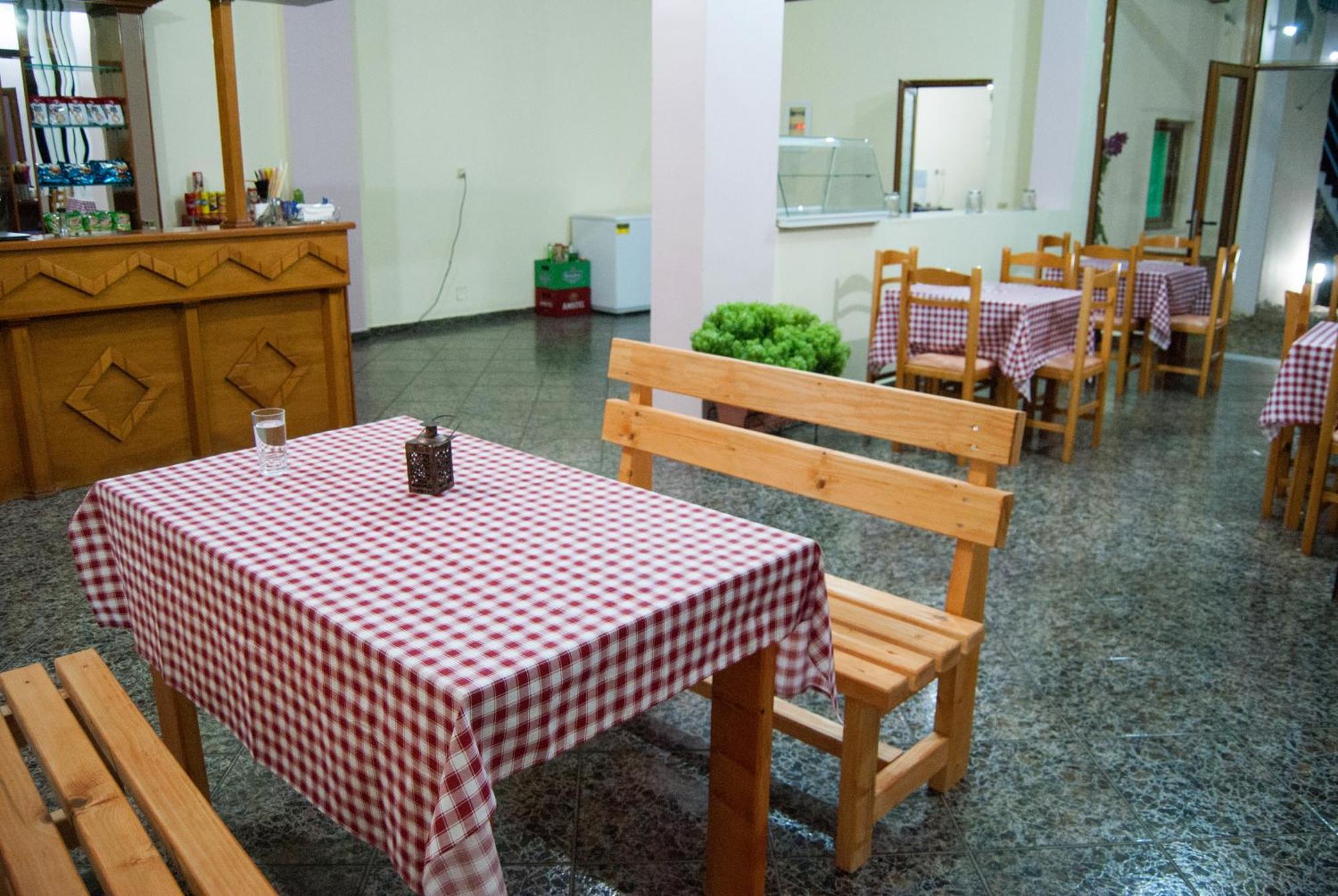 Let Rooms Lukova Exterior foto