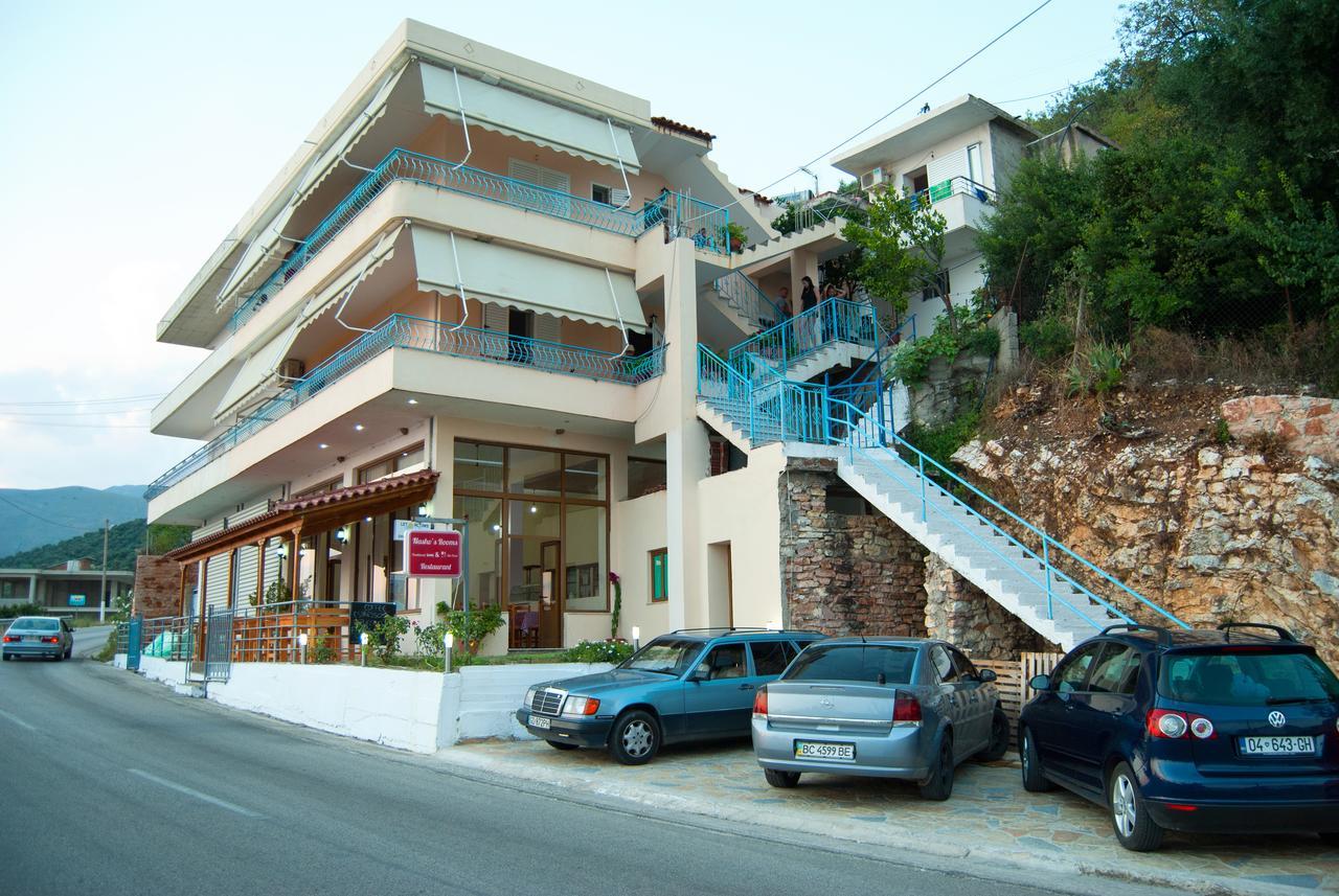 Let Rooms Lukova Exterior foto
